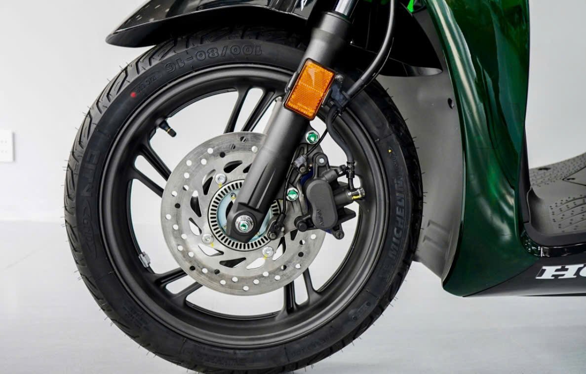 Honda SH150i Vetro 2025, Made In Italy, Nhập Chính Hãng Từ Ý tại Quảng Trị