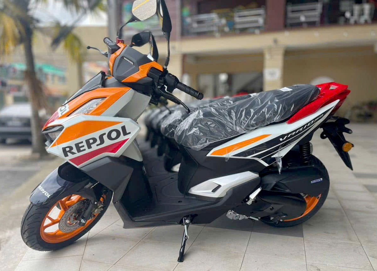 Honda Vario160 Repsol Edition, Giới hạn 2.000 xe, NK Malaysia tại Quảng Trị