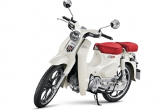 Honda Super Cub 125 Custom Edition Thái Lan 2025 màu trắng tại Quảng Trị